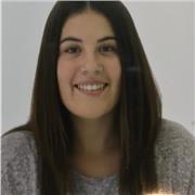 Estudiante de 21 años de grado superior de administración y finanzas y que ofrece clases de repaso a niños y niñas de primaria